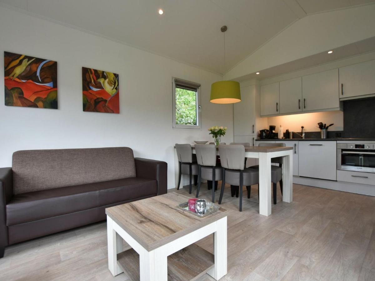Spacious Chalet In Wolfheze With Garden المظهر الخارجي الصورة