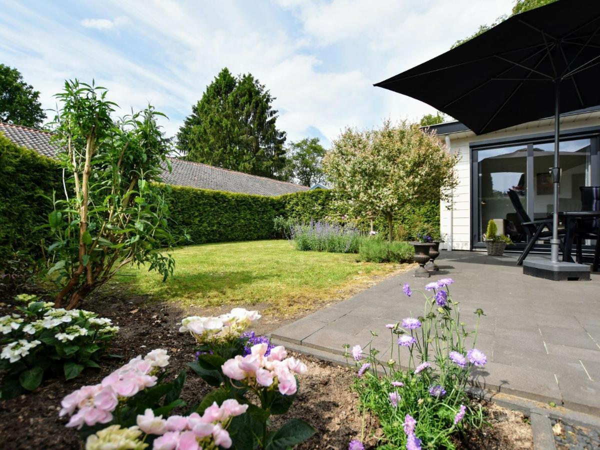 Spacious Chalet In Wolfheze With Garden المظهر الخارجي الصورة
