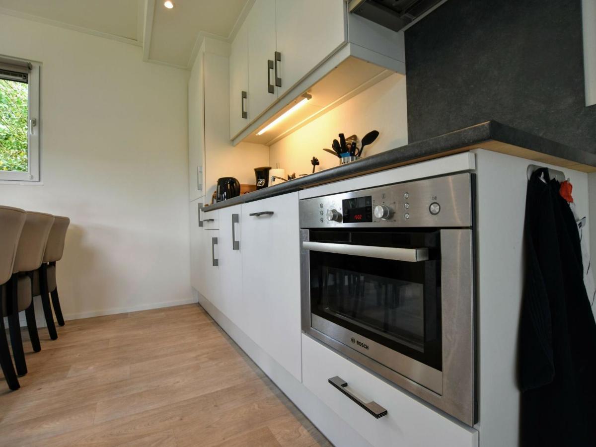 Spacious Chalet In Wolfheze With Garden المظهر الخارجي الصورة